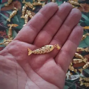 A10 Pescaditos Articulados Dorados